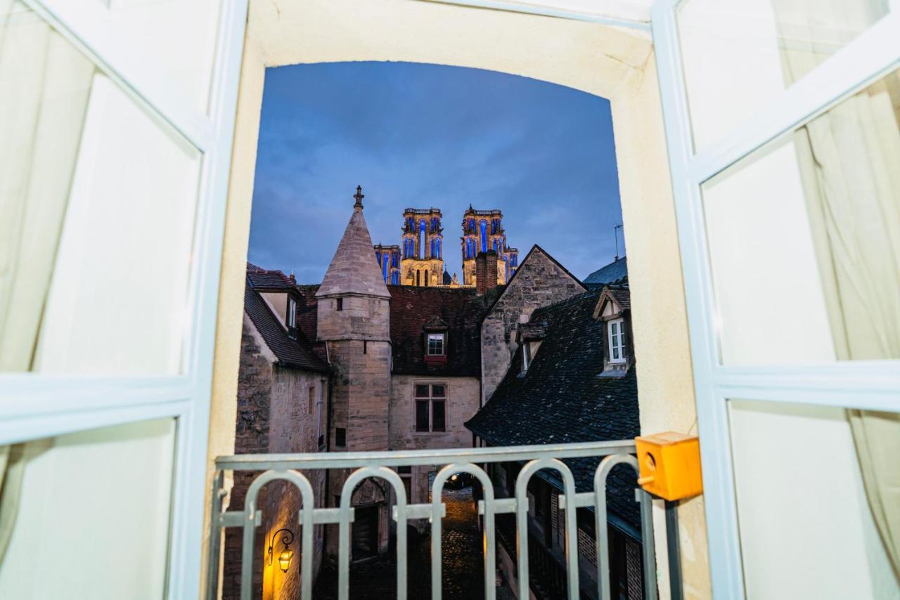 Nid Douillet La Cour Du Dauphin, Vue Cathedrale Imprenable Apartment Laon Exterior photo